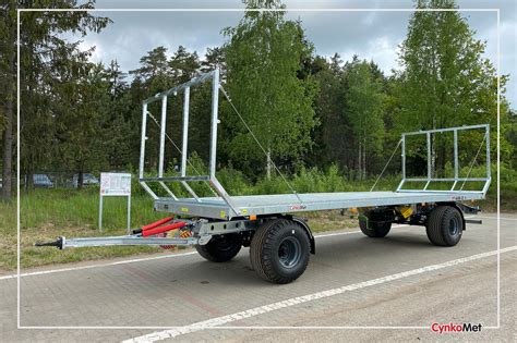 rulonų priekaba darbui lauke