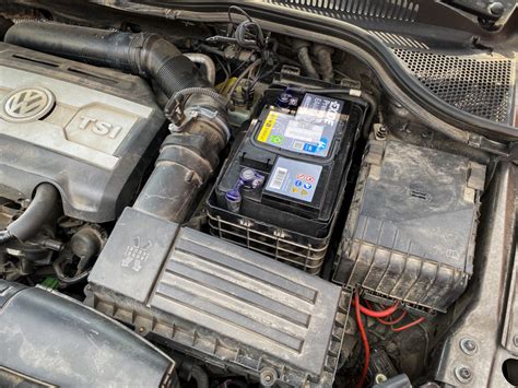 starterio ir akumuliatoriaus išdėstymas VW Passat