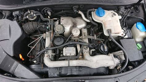 Audi A6 C5 2.5 TDI variklio skyriaus schema su galimomis daviklių vietomis