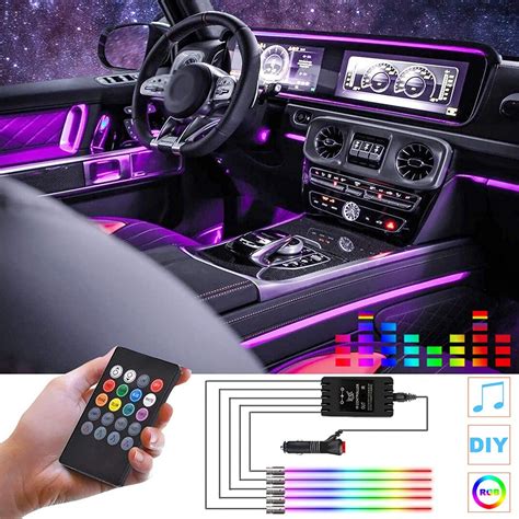 Pavyzdžiai, kaip LED juostos naudojamos automobilio interjere