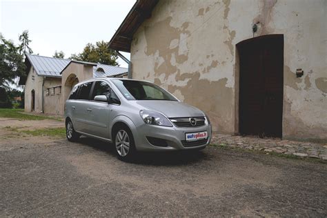 Infographic: Opel Zafira trečios kartos apžvalgos prioritetai