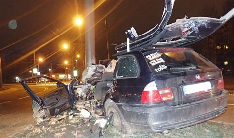 Teminė nuotrauka su automobilio BMW X1 avarija sankryžoje Kaune