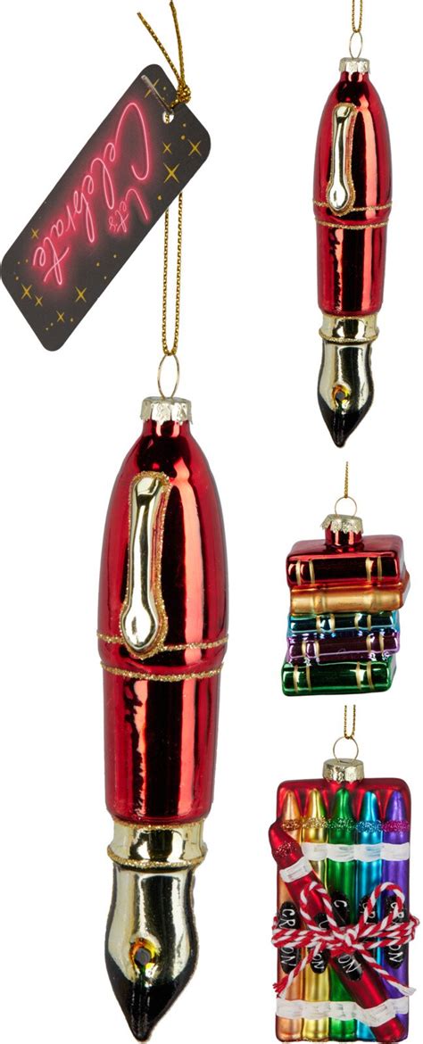 10 skirtingų spalvų ir dydžių visureigių parke