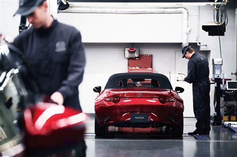 Mazda automobilių serviso įranga ir meistrai