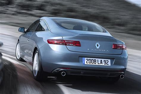 Renault Laguna variklio skyrius