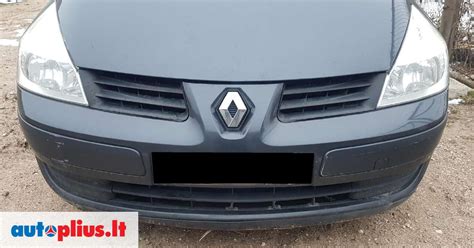 Renault Espace 4 variklio skyriaus saugiklių dėžės nuotrauka