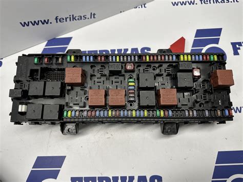 Renault Espace 4 keleivių salono saugiklių dėžė 2 schema