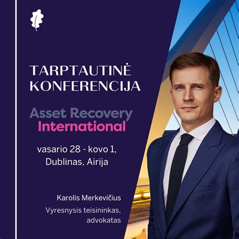 Nuotrauka: Advokatas Karolis Žibas konsultuoja klientą