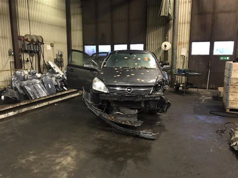 Scheminis priekinio stiklo valytuvo mechanizmo vaizdas