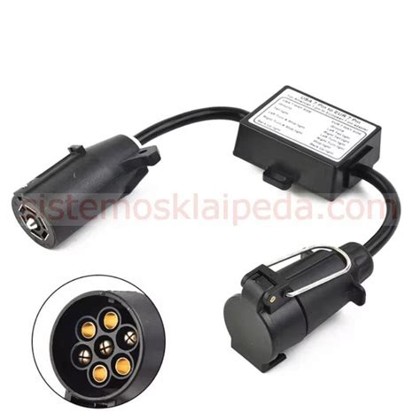 Schema, iliustruojanti skirtingų automobilių prikabinimo jungčių tipus (JAV 4PIN, 7PIN; EU 7PIN, 13PIN).