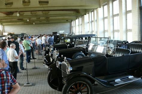 Lietuvos istorinių transporto priemonių susitikimas