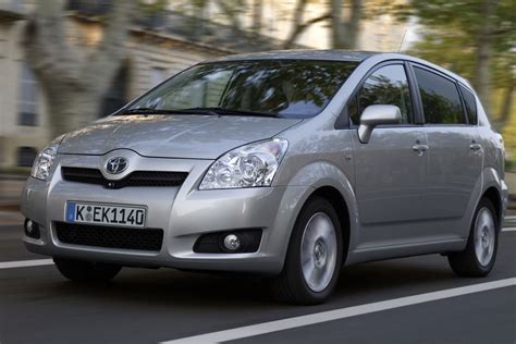 Toyota Corolla Verso automobilio eksterjero nuotrauka