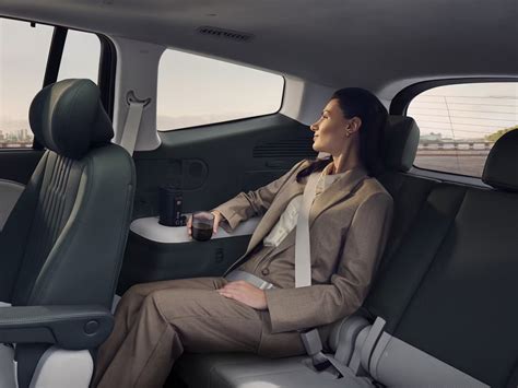 Volkswagen Touran interjeras su lanksčiu sėdynių išdėstymu
