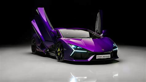 Teminis Subaru Impreza STI automobilio eksterjero nuotrauka su Lamborghini Viola Pasifae spalva ir Maxton apdailomis