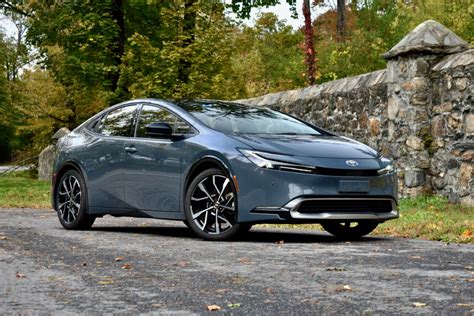 Collage of Toyota's award-winning models including Prius Plug-in Hybrid, Yaris, and C-HR Prologue concept