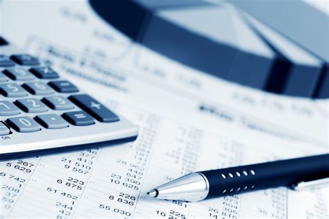 Finansų planavimo įrankių ir biudžeto iliustracija