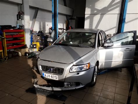 Volvo S40 prietaisų skydelis, Elegance tema
