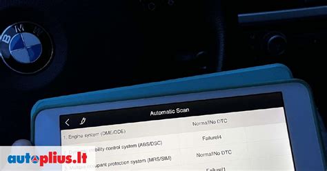 Teminė nuotrauka, vaizduojanti patogų automobilių dalių pirkimą internetu