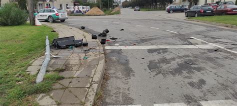 nuotrauka su šūkiu 