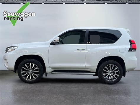 Toyota Land Cruiser 150 interjero nuotrauka